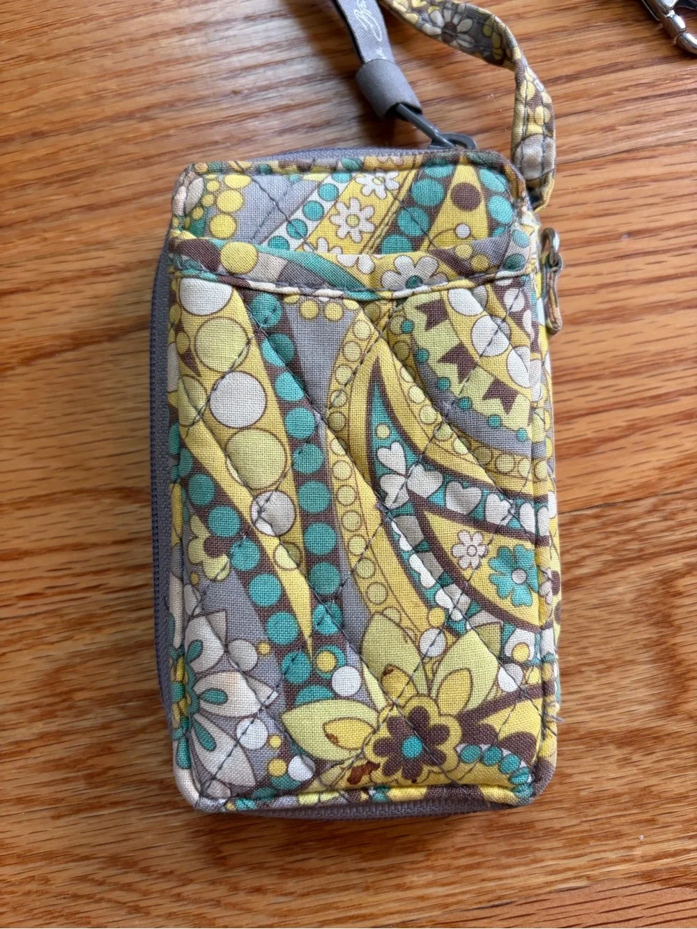 Vera Bradley lemon parfait zip wristlet